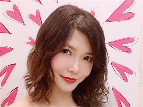 快訊／「人間最強Body」沖田杏梨懷孕結婚！「他像。